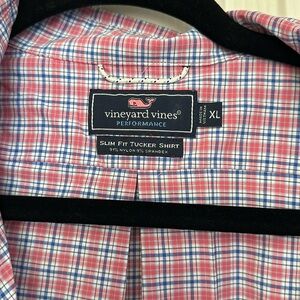 XL vineyard vines button down